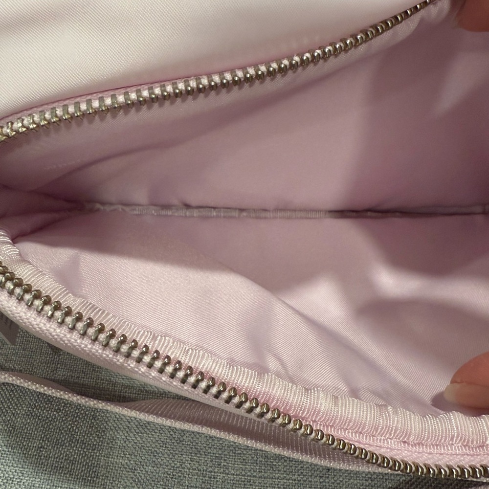 Lululemon pink camera crossbody bag - Picture 6 of 8